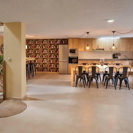 Casa Gomaris Casa de Férias